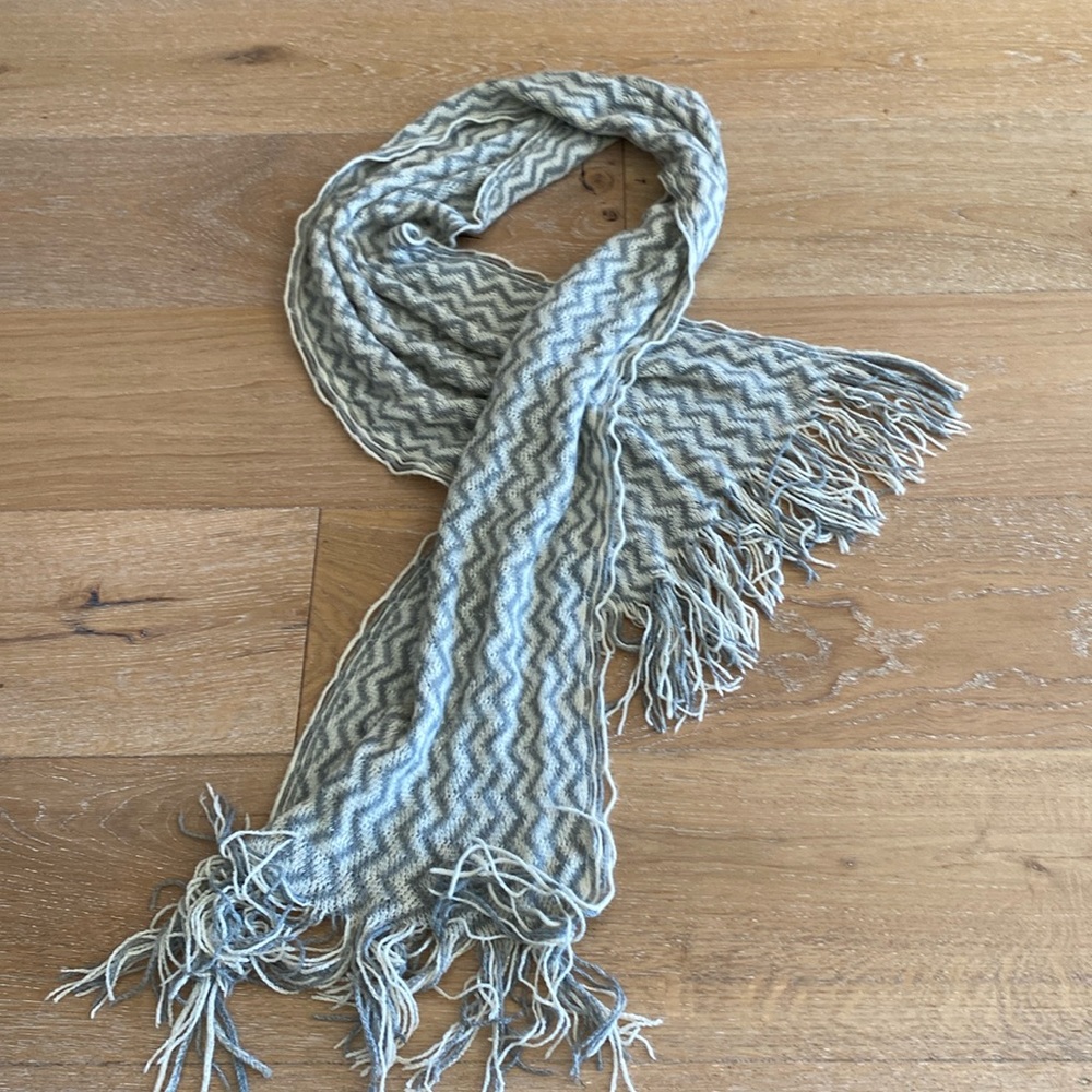 Beautiful chevron fringed scarf (gray/ivory) never worn!
